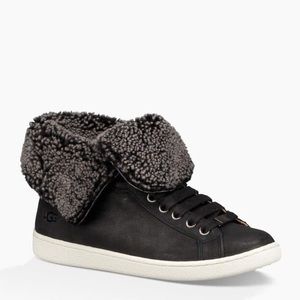 UGG Sneakers Starlyn ONLY WORN ONCE